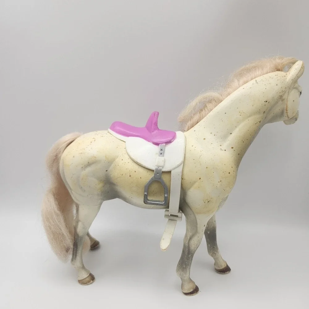 Vintage 1988 Marchon Grand Champion Horse Saddle 6.25
